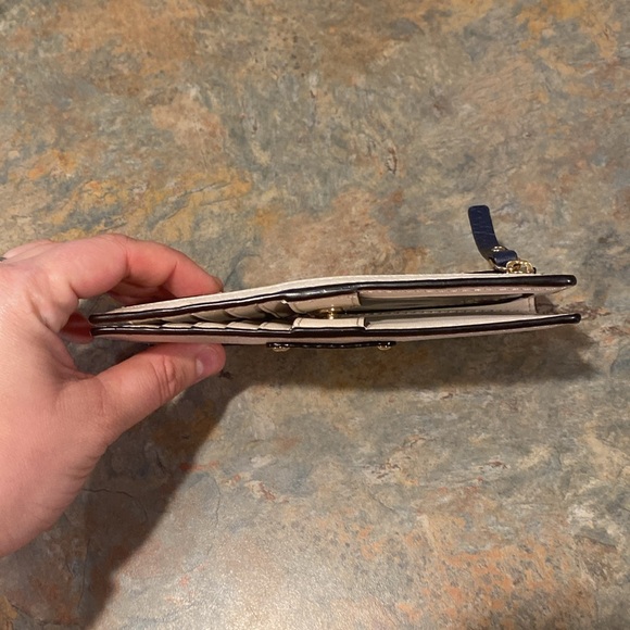 Kate Spade New York Bay Street Stacy Leather Bi-Fold Wallet NWT - Picture 3 of 8